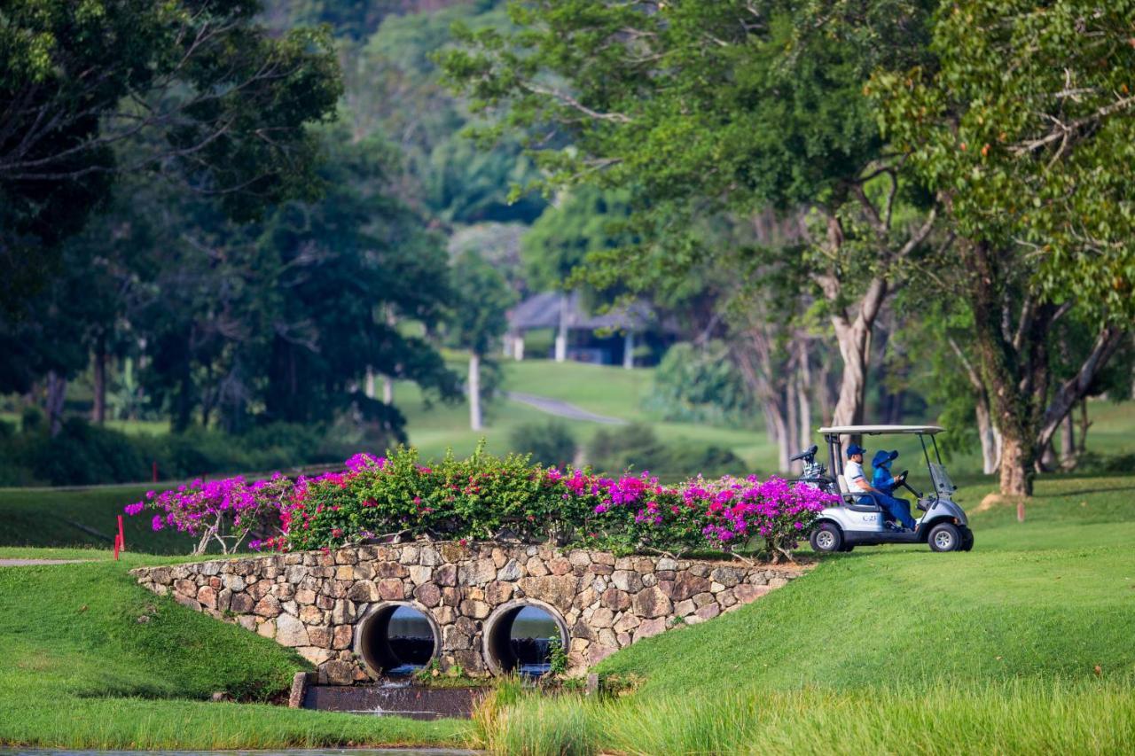 Blue Canyon Country Club Mai Khao Extérieur photo